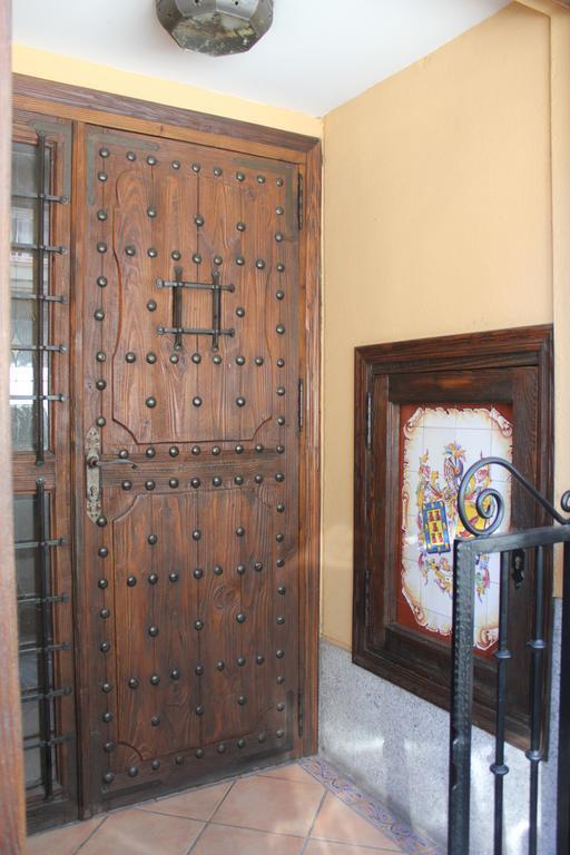 Hostal Maria Ronda Madrid Exterior foto