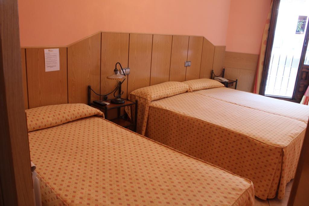 Hostal Maria Ronda Madrid Exterior foto